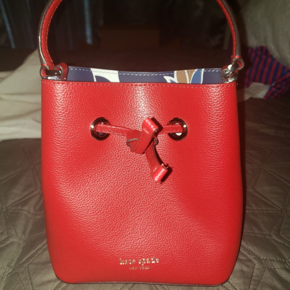 ❤Kate Spade Eva Bucket Bag